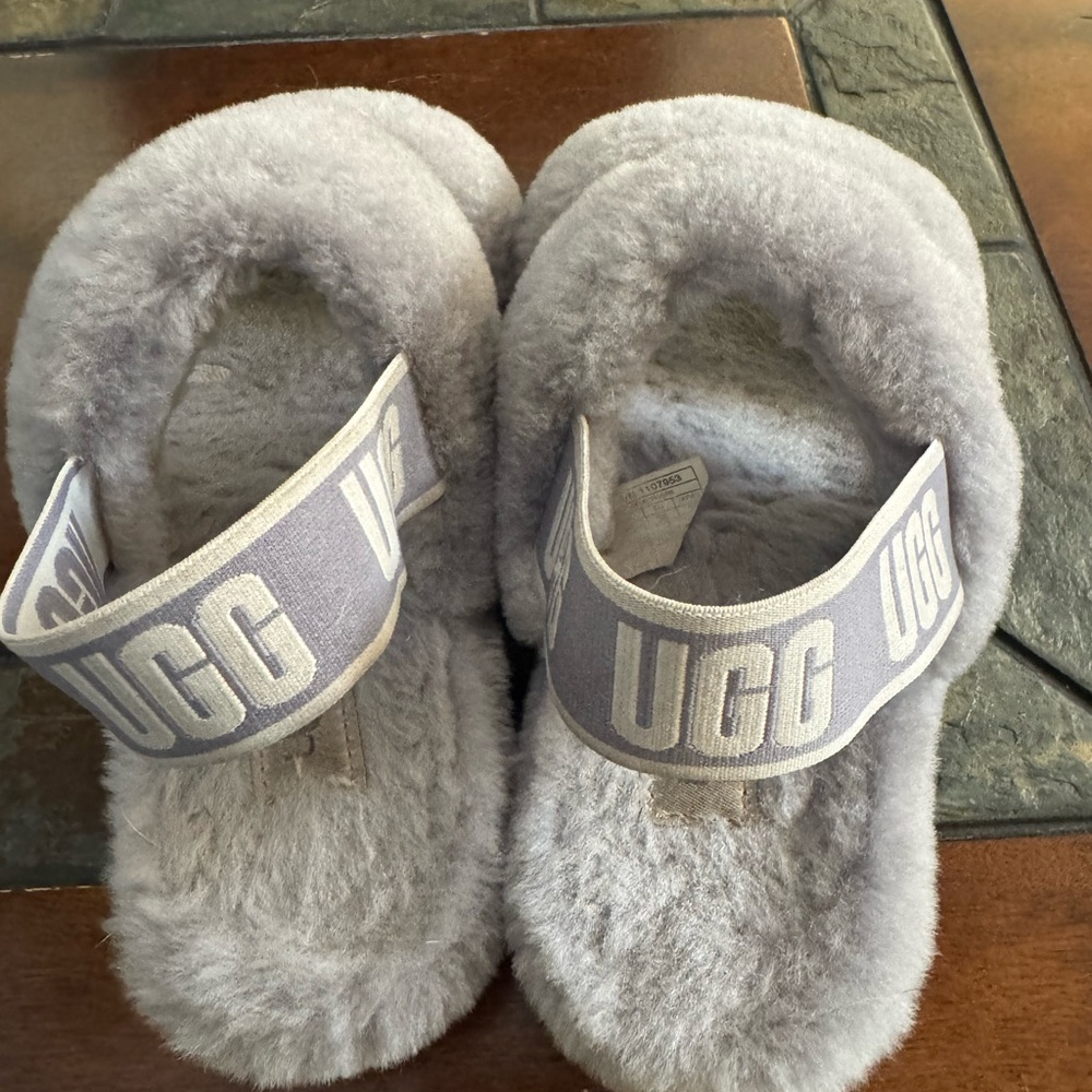 UGG Fluffy Gray Slippers